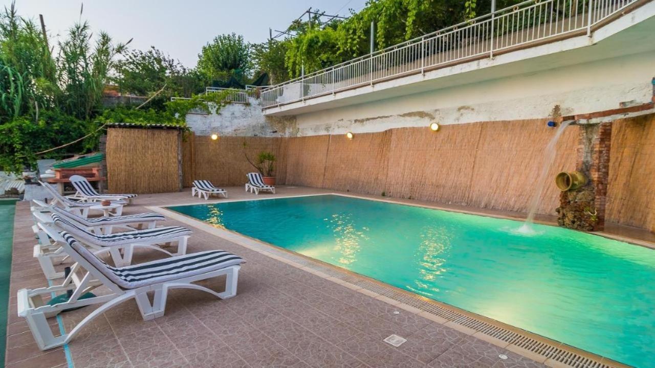 Bed & Breakfast Giardini Di Iside E Osiride